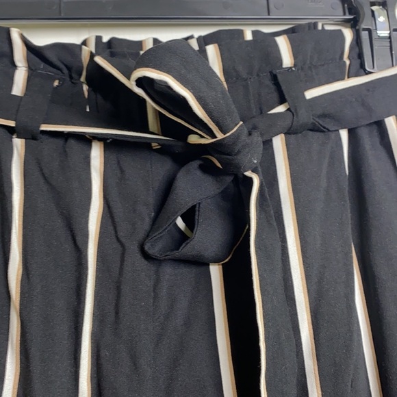 H&M - Black And Tan Stripe Paper Bag Pants Size 4 - Picture 9 of 10